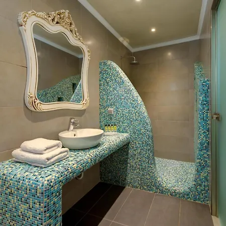 A&g Company 4* Fira (Santorini)